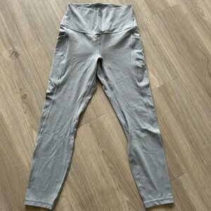 Lululemon size 8 leggings